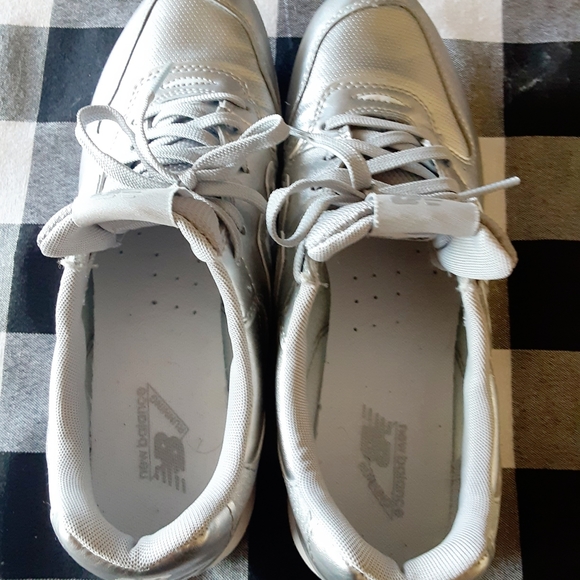 *Womens New Balance Tennis/Running Shoes Sz 8.5 - Picture 4 of 5